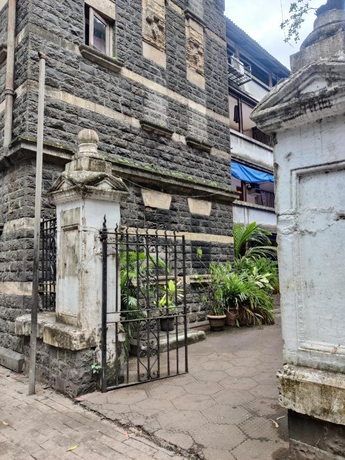 Capital Hotel Mumbai Exteriör bild